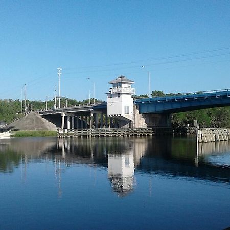Big River Marina & Lodge Astor ภายนอก รูปภาพ