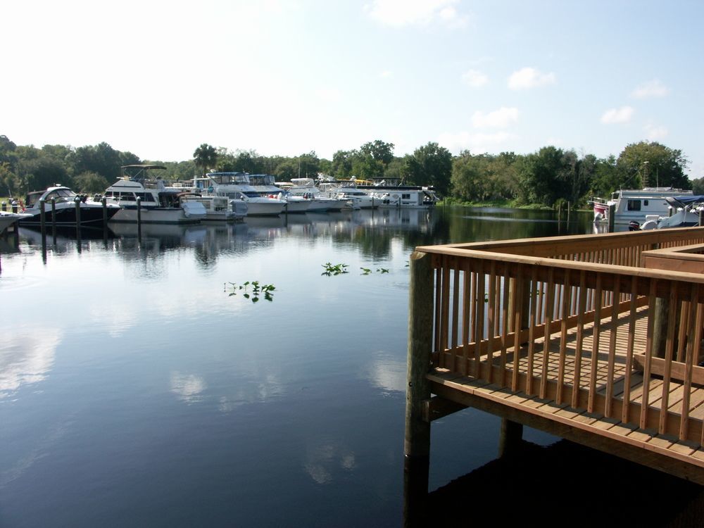 Big River Marina & Lodge Astor ภายนอก รูปภาพ